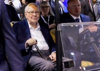 The world’s greatest investor calls it a career