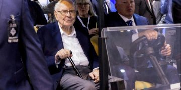 The world’s greatest investor calls it a career