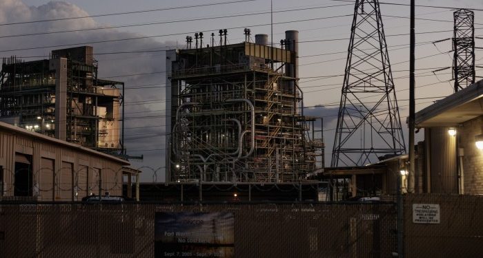 Energy groups scrap Texas-backed projects as costs rise