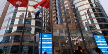 Global stocks rally as Beijing considers US trade talks