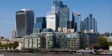 Bank of London probed by PRA as EY flags uncertainty over future