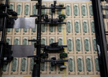 US debt fears put dollar on track for worst week since tariffs sell-off