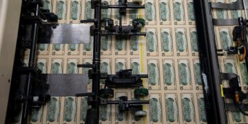 US debt fears put dollar on track for worst week since tariffs sell-off