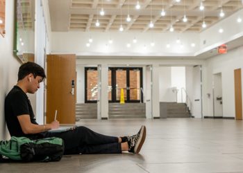 Student loan ‘default cliff’ coming as late payments rise: reports