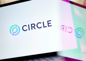 FIVE, CHWY, MDB, LE and more