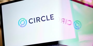 FIVE, CHWY, MDB, LE and more