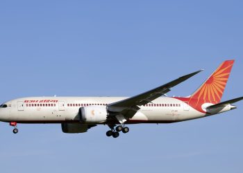 BA, ORCLE, GME, VOYG and more