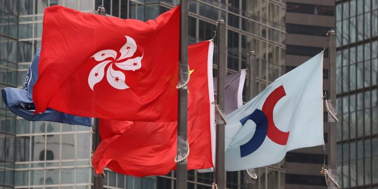 Alibaba-Backed ‘AI Dragon’ MiniMax Plans Hong Kong IPO