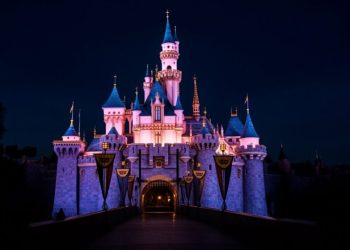 $1,000 Disneyland Breakfast Sparks Outrage: Dad Says He ‘Almost Spit Out My Coffee’