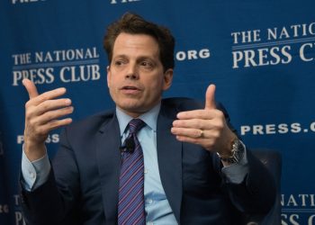 Michael Saylor Called Scaramucci From a Yacht and It Changed the Ending of His Book