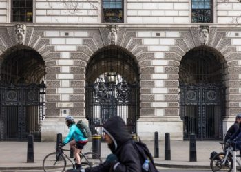 Rising debt burden puts UK on a trajectory of more volatility