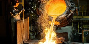 Silver and platinum prices soar as investors seek ‘gold alternatives’
