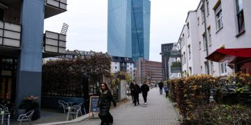 Brussels set to disregard ECB warnings over stablecoin rules