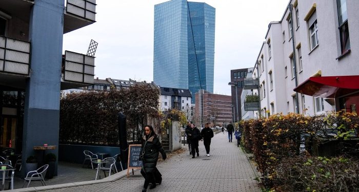 Brussels set to disregard ECB warnings over stablecoin rules