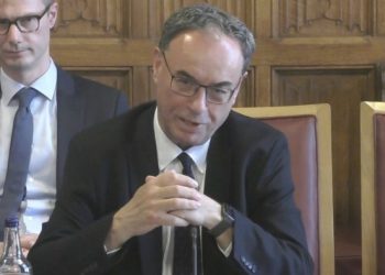 BoE’s Bailey warns on UK productivity in challenge to Reeves