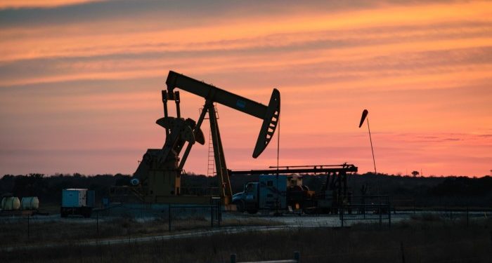 US oil output set for first annual drop since pandemic