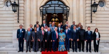 Donald Trump’s go-it-alone trade doctrine shakes Paris summit