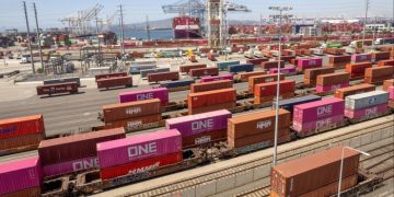 Junk bond sales surge as companies try to beat fresh tariff uncertainty