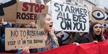 UK to consider economy and carbon mitigation when assessing oil and gas projects