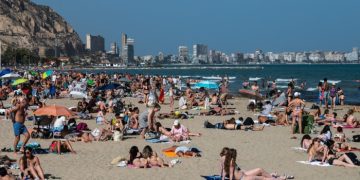 More Britons head abroad despite worries over rising holiday costs