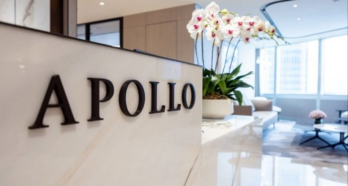 Apollo delays hiring junior bankers after pressure from Jamie Dimon