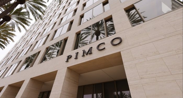 Pimco bets on long-term Japanese debt in ‘dislocated’ market