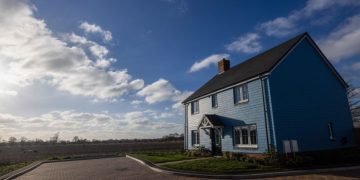 UK ministers urged to ‘get on’ with stronger homebuyer protections