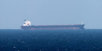 Tanker rates double as shipowners steer clear of Strait of Hormuz