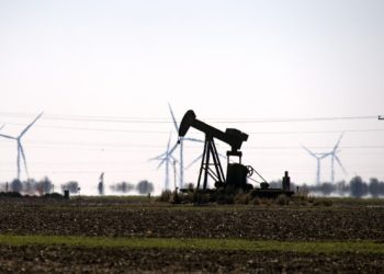 Texas Republicans fail in move to curb renewable energy projects