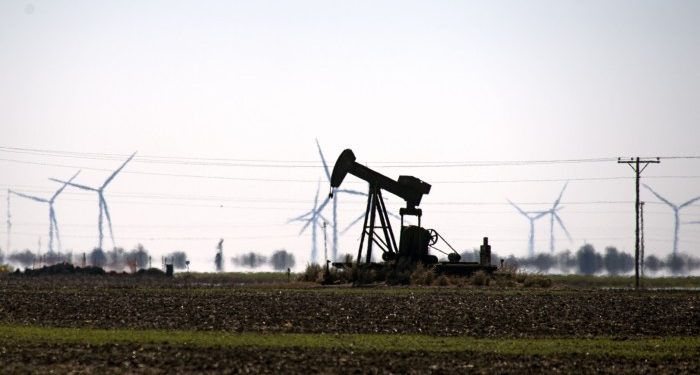 Texas Republicans fail in move to curb renewable energy projects