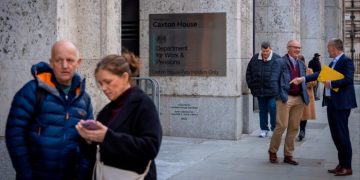 Defined benefit pension reform will spur limited UK investment, officials warn