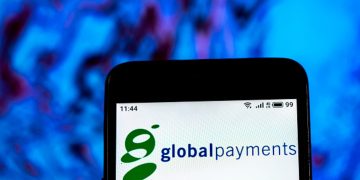 Stocks making the biggest moves after hours: GPN, HWC, OMC, JBHT