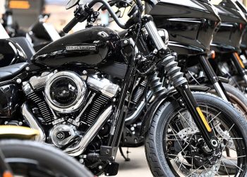 Stocks making the biggest moves midday: HOG, WING, SRPT