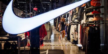 Stocks making the biggest moves midday: TSLA, CNC, HOOD, NKE