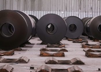 Stocks making the biggest moves after hours: CDNS, WHR, NUE