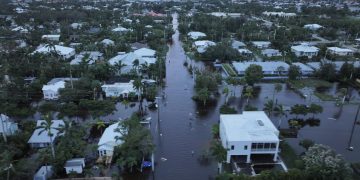 Hurricane risk Florida Home insurance