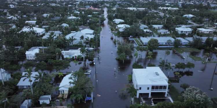 Hurricane risk Florida Home insurance