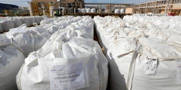 Stocks making the biggest moves midday: MP, DAL, KLG, HTZ