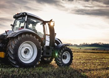 AGCO Q2 Blowout Lifts Shares, Guidance, Margins