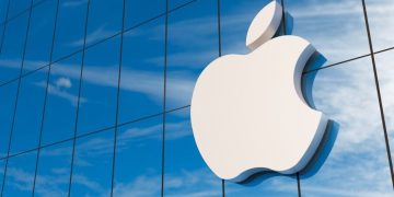 Apple Set To Dodge Over $50 Million In Daily EU Fines With App Store Overhaul, Opening Door To Cheaper Developer Payments: Report – Meta Platforms (NASDAQ:META)