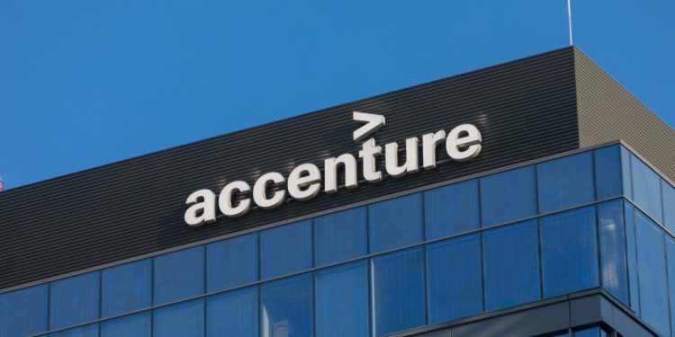 AI Speeds Up Work—But Just Leads To Coffee Breaks, Says Accenture Exec Who Urges Reinventing Roles, Not Just Tools – Accenture (NYSE:ACN), Amazon.com (NASDAQ:AMZN)