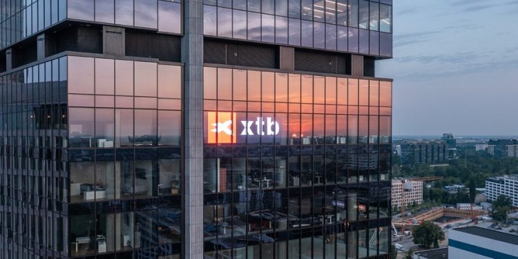 CMC Markets Signals Tokenized Asset Plans, Axi Debuts Institutional Liquidity Offering