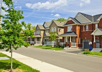 5 Real Estate Hacks For 2025 (That Actually Work)