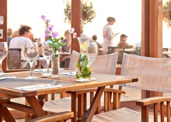 7 Real Ways To Get Paid To Eat at Restaurants