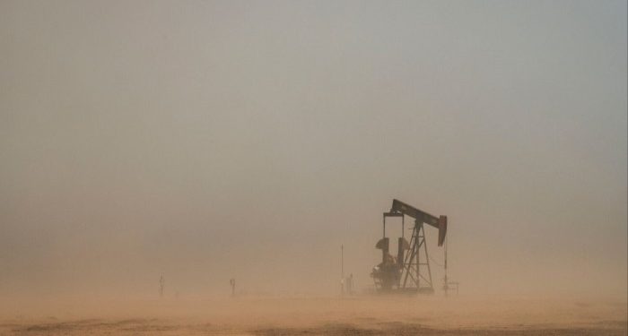 Sentiment sours in the US oil patch amid low crude prices