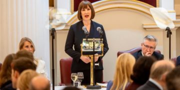 Rachel Reeves to announce review of workplace pensions contributions