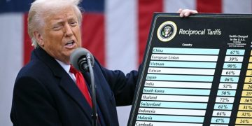 Trump says no extension to August tariff deadline