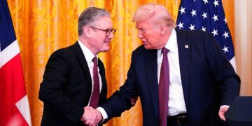 Trump to step up tariff pressure with letters to trade partners on new rates