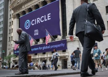 Crypto companies race to get banking foothold in US