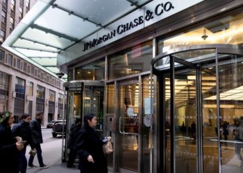 US banks announce big shareholder payouts as Fed eases stress tests